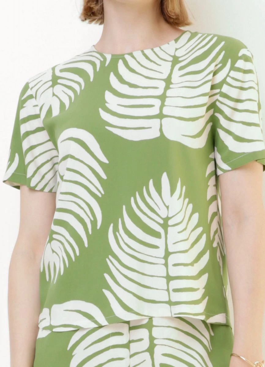 BLUSA VISCOCREPE ESTAMPADA - Verde folhas