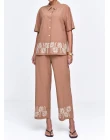 CALÇA ALFAIATARIA COM BORDADO - Marrom
