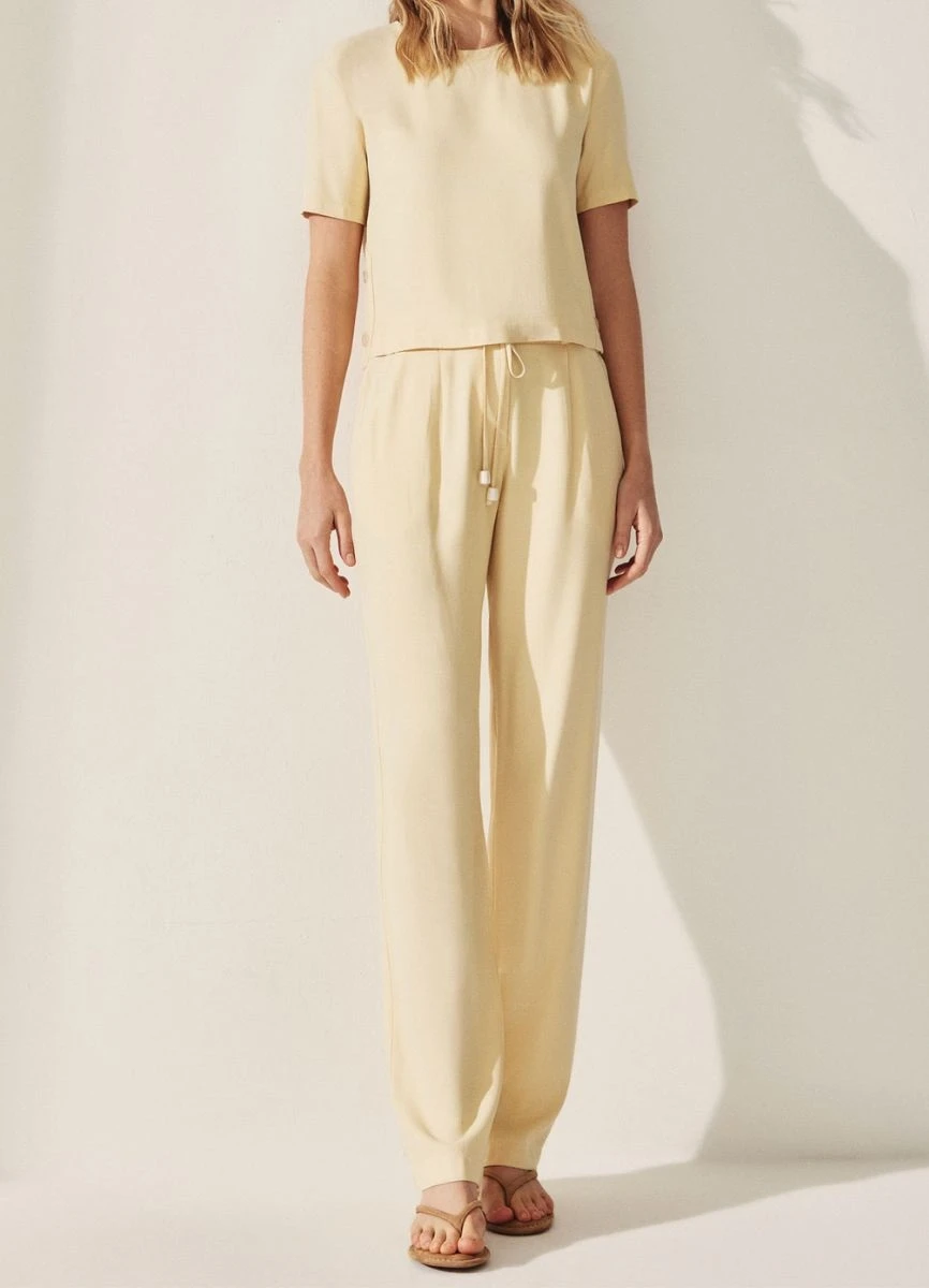 CALÇA VISCOLINHO COM CINTO - Amarelo