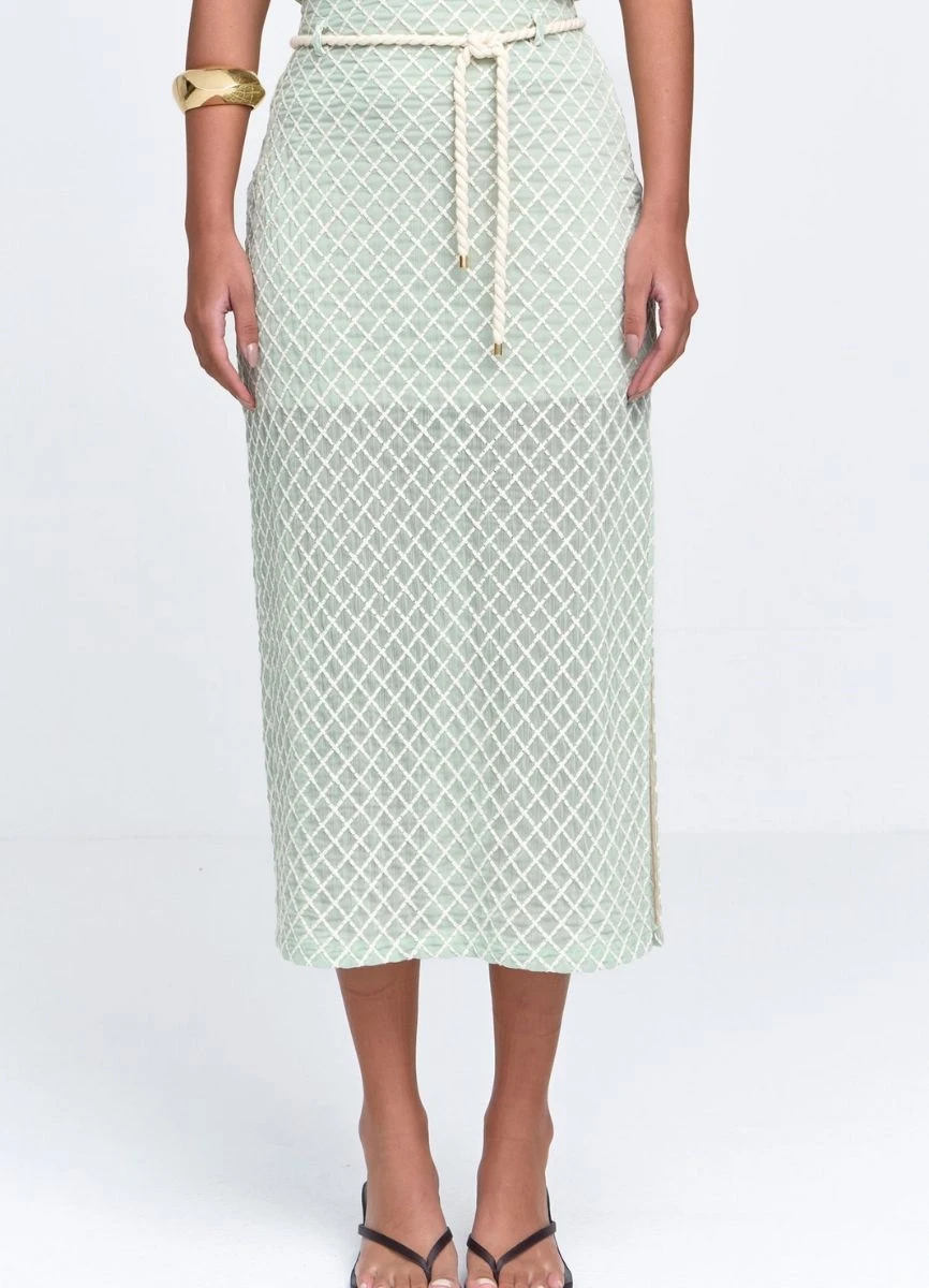 SAIA CHIFFON BORDADA - Verde