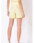 SHORTS RENDA BOLSO FACA - Amarelo