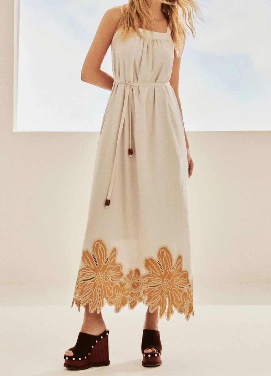 VESTIDO VOIL COM BORDADO NA BARRA - Areia